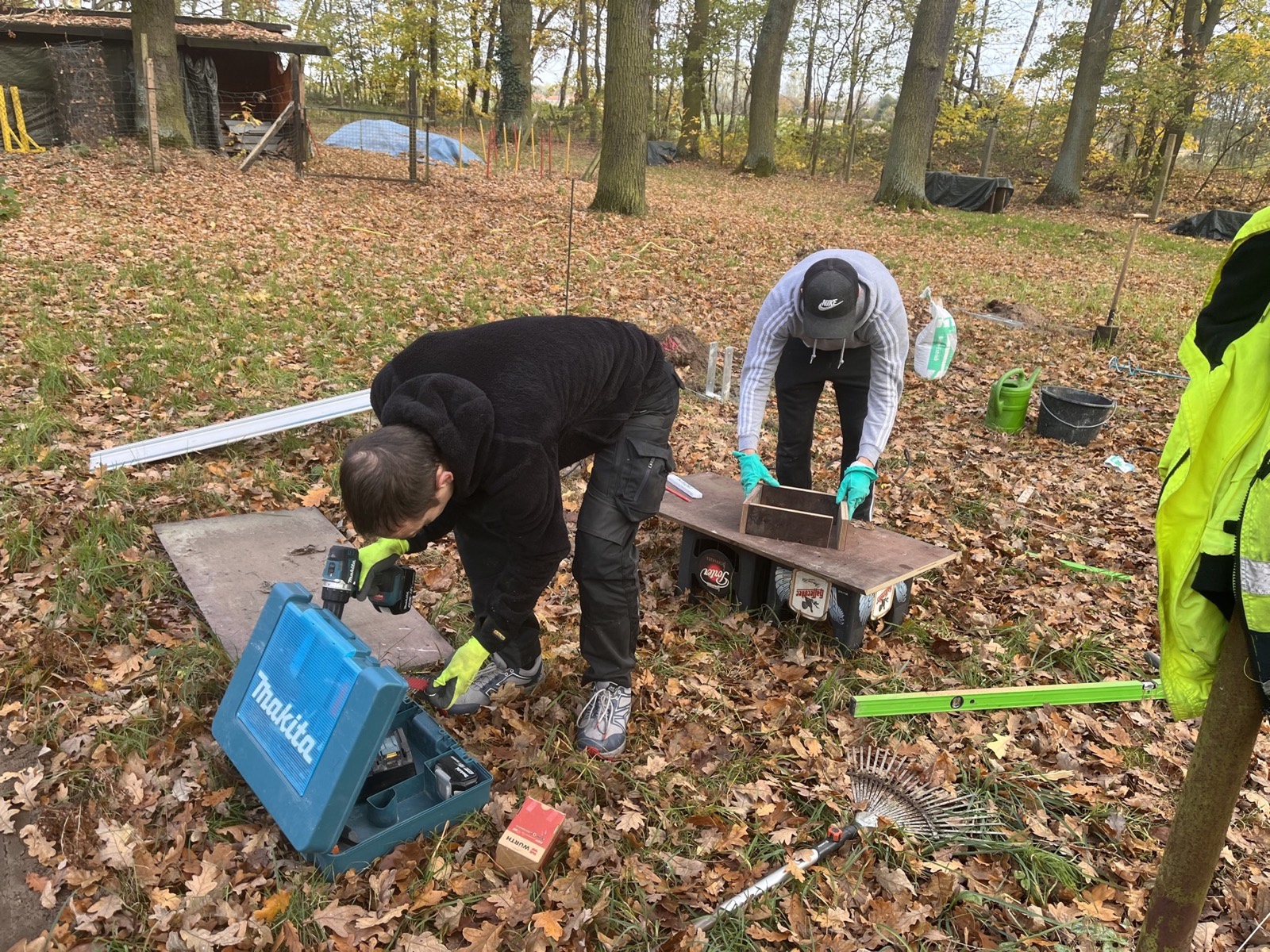 Arbeitseinsatz auf dem Vereinsgelände des Schönfließer HSC 33